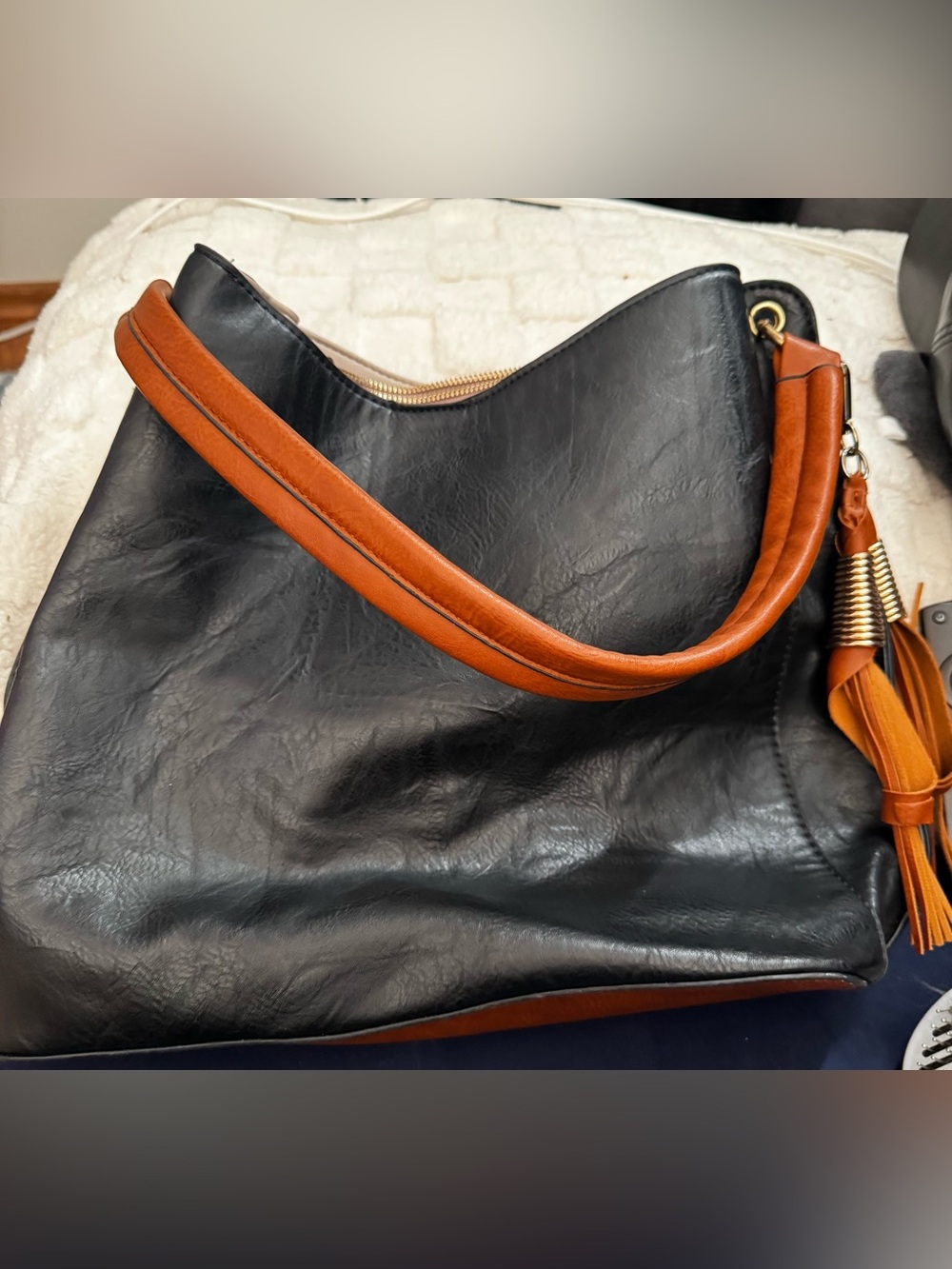 Jen & Co. Amber Hobo Bag